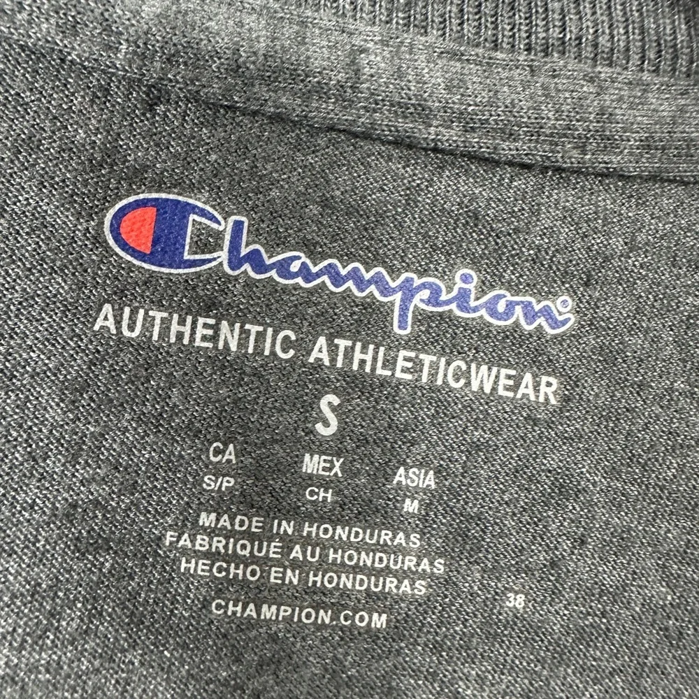 Champion Long Sleeve T-shirt gray script spell out sz S‎ casual comfort cotton